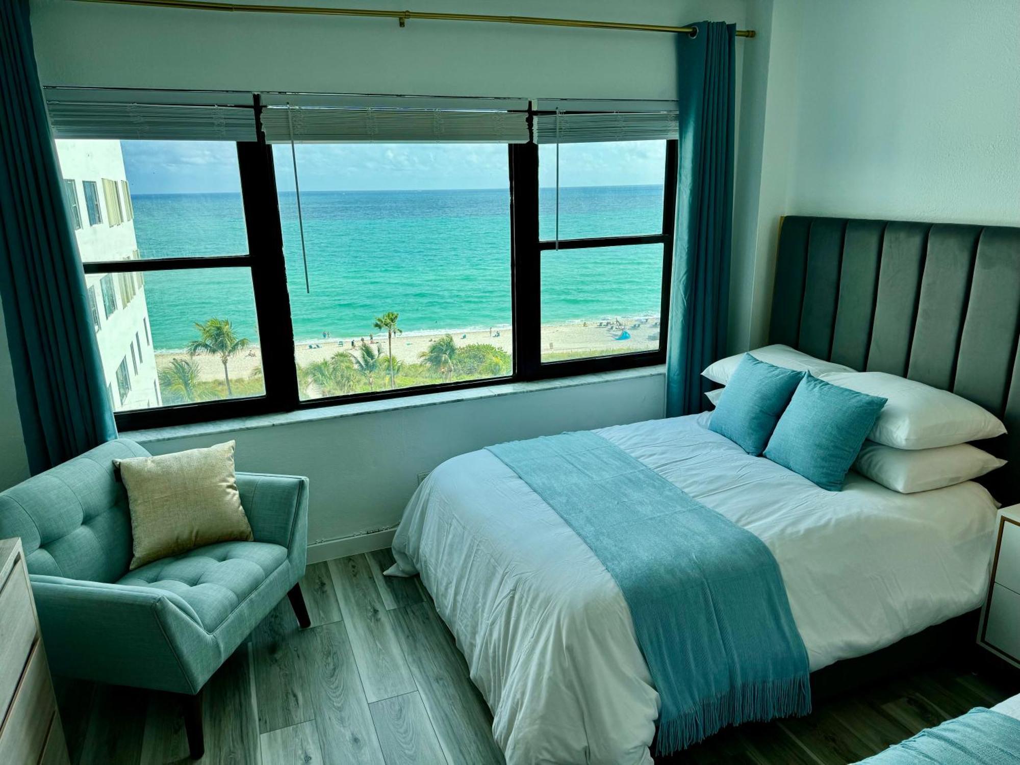 Directly On The Beach With Pool & Ocean View ميامي بيتش المظهر الخارجي الصورة