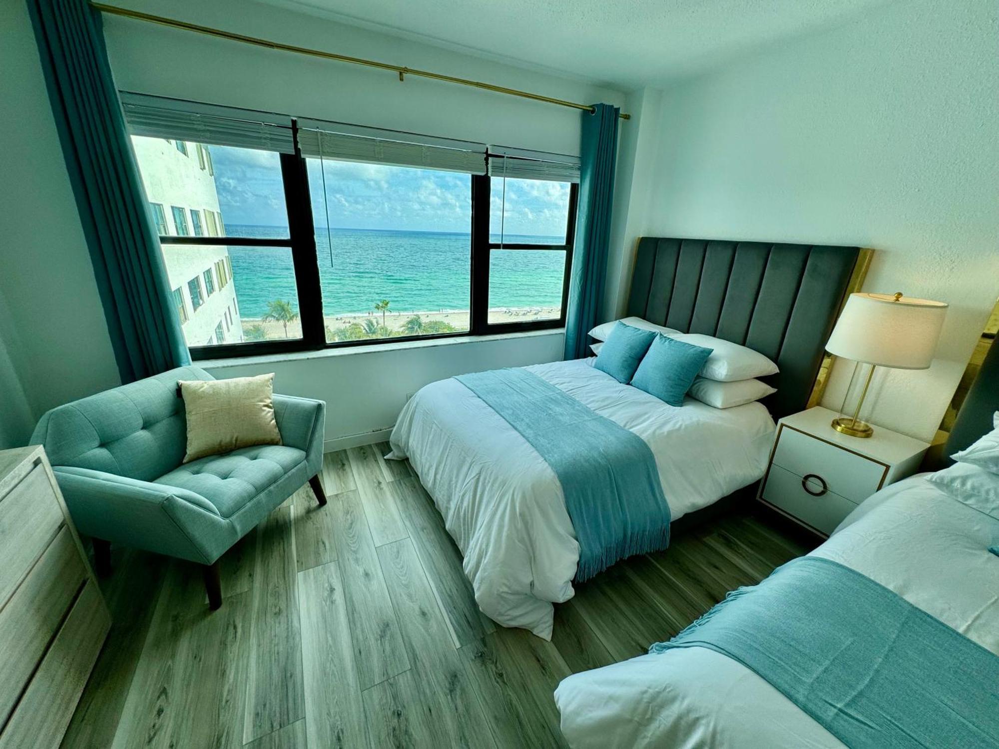 Directly On The Beach With Pool & Ocean View ميامي بيتش المظهر الخارجي الصورة